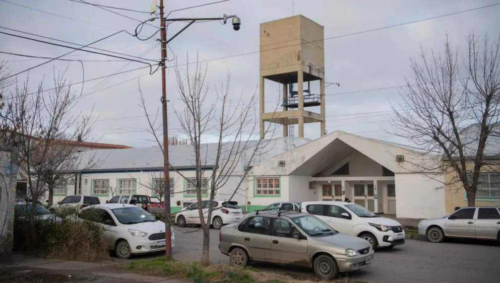 El despliegue combina el seguimiento en tiempo real desde el Centro Inteligente de Seguridad con mayor presencia policial en las calles. Fotos: Gobierno de Río Negro.