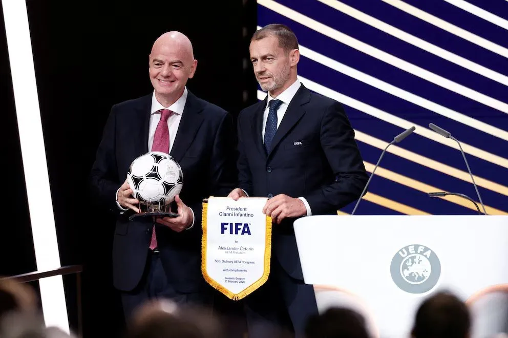 El presidente de la FIFA, Gianni Infantino, y el de la UEFA, Aleksander Ceferin.