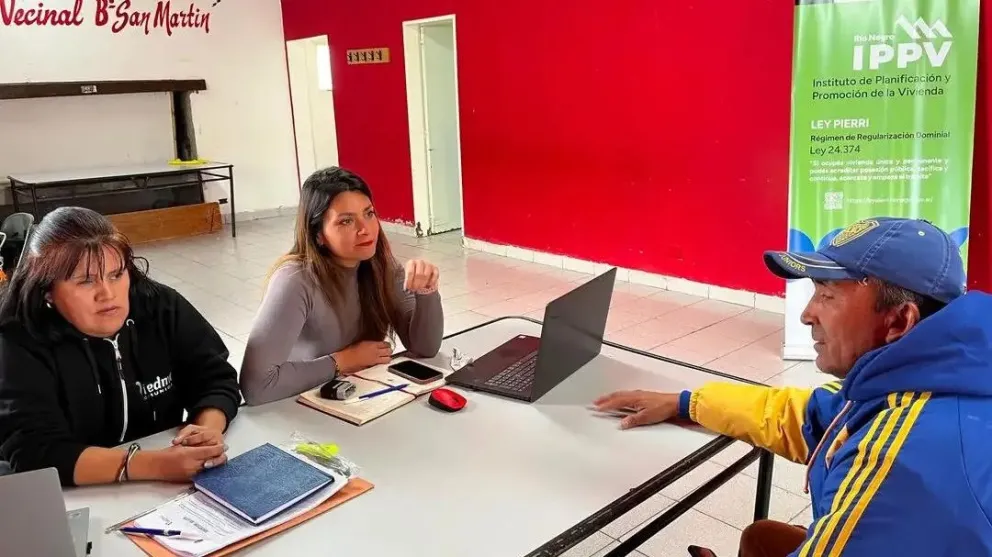 El Instituto de Planificación y Promoción de la Vivienda (IPPV) está realizando gestiones para escriturar con la Ley Pierri. Foto Gobierno de Río Negro. 