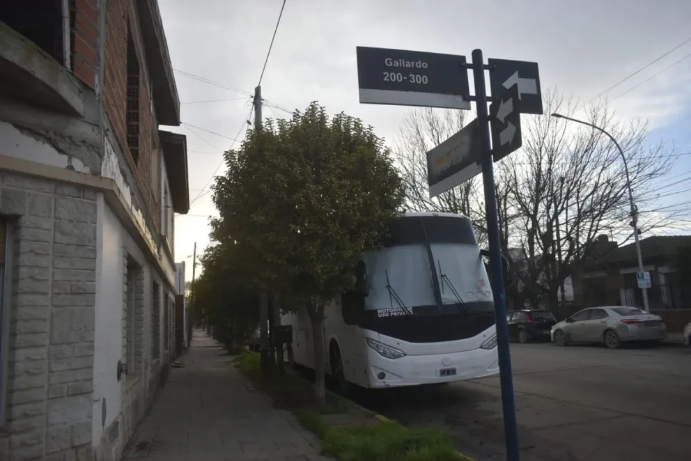 El motorhome estuvo durante meses en la esquina de Guido y Gallardo. Foto: Vanesa Schwemmler para NoticiasNet.
