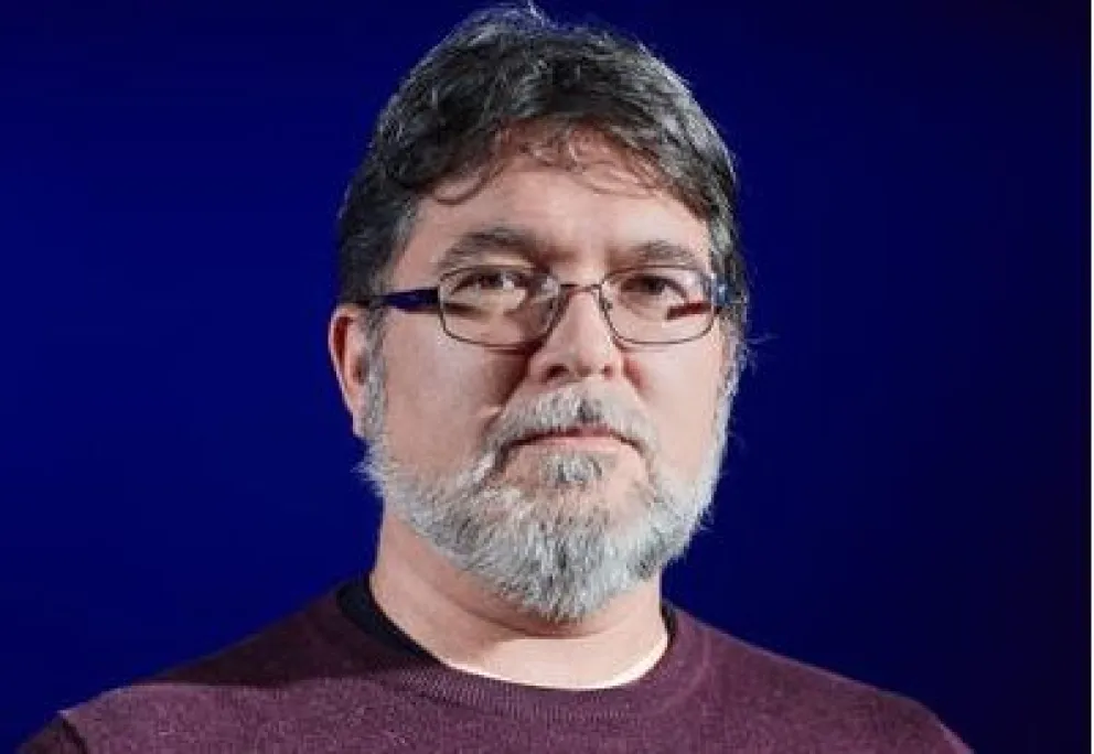 Emiliano García Canal es Doctor en Ciencias Sociales con especialidad en Comunicación y Política.