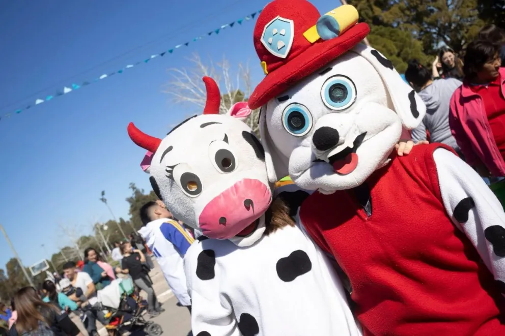 Se avecinan jornadas llenas de disfrute para toda la familia, especialmente para los más chicos por el Día de la Niñez. Fotos: Municipalidad de Viedma. 