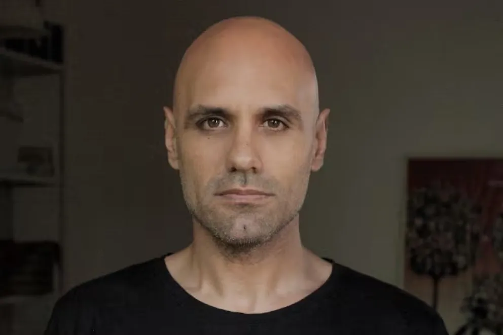 El director nacido en Patagones, Javier Van de Couter fue el líder del proyecto de la seria más vista en las últimas horas en Netflix: "Moria". 