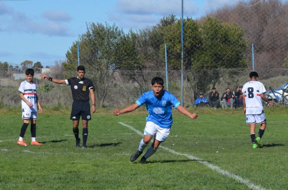 Fiesta total para el bloque formativo de la Liga Rioengrina. Foto gentileza prensa Jorge Newbery.