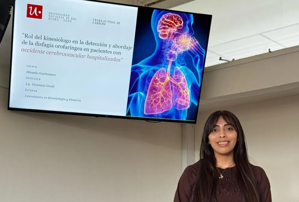 La licenciada Micaela Guichaqueo detalló en NoticiasNet los hallazgos de su trabajo sobre el abordaje de la disfagia en terapias y salas de internación. Foto: Gentileza.