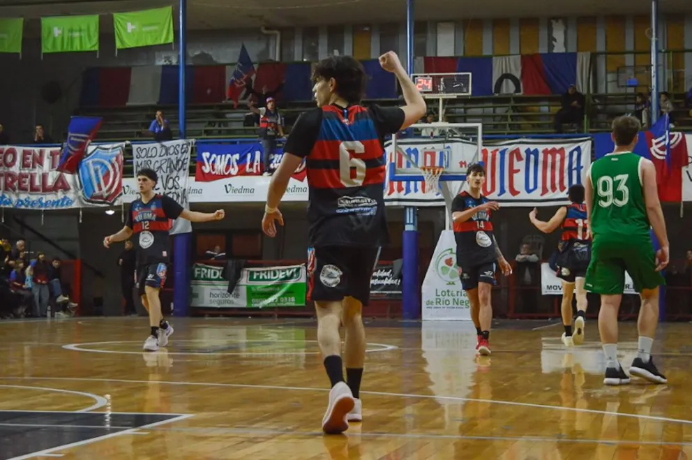 Viedma prepara la fiesta para la definición del Federal U21. Foto Emanuel Mirenghi.