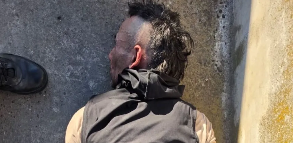 Sonó la alarma en Dorrego al 900 y luego cayó un “mohicano”. Tiene 49 años y prontuario. Foto gentileza.
