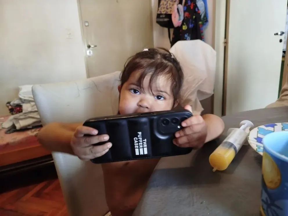 Foto familiar de Maulén Quintero, la niña que se mantiene firme y batallando a pesar de las complicaciones médicas. Foto autorizada por la familia Quintero. 