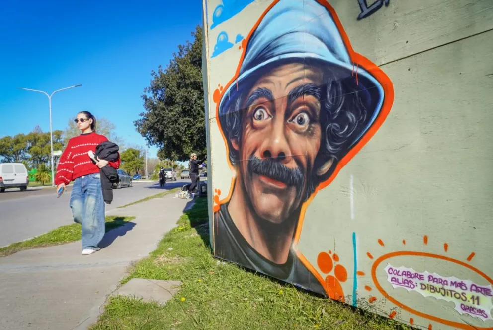 La propuesta apunta a convertir ese espacio transitorio en una galería urbana a cielo abierto. Fotos Vanesa Schwemmler para NoticiasNet. 
