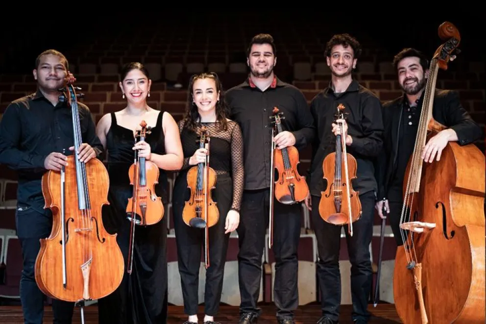 Un ensamble de cuerdas de primer nivel para homenajear a dos íconos de la música universal. Foto: Gentileza.