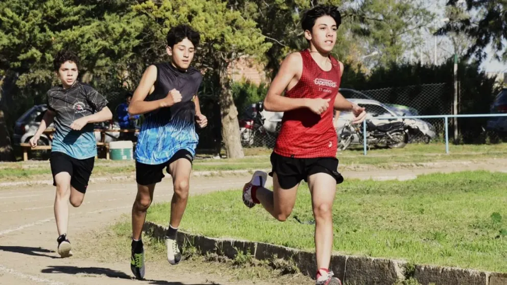 Puesta a punto de los deportistas provinciales. Foto: Gobierno de Río Negro.