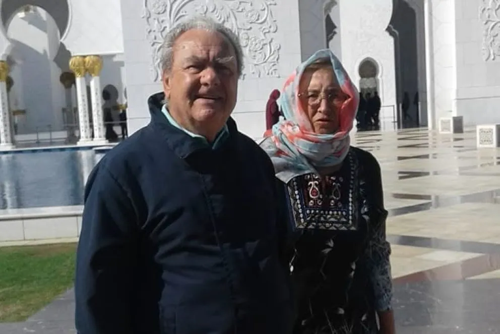 Víctor Hugo "Chiche" Ayestarán junto a su amada esposa. Foto: Facebook. 