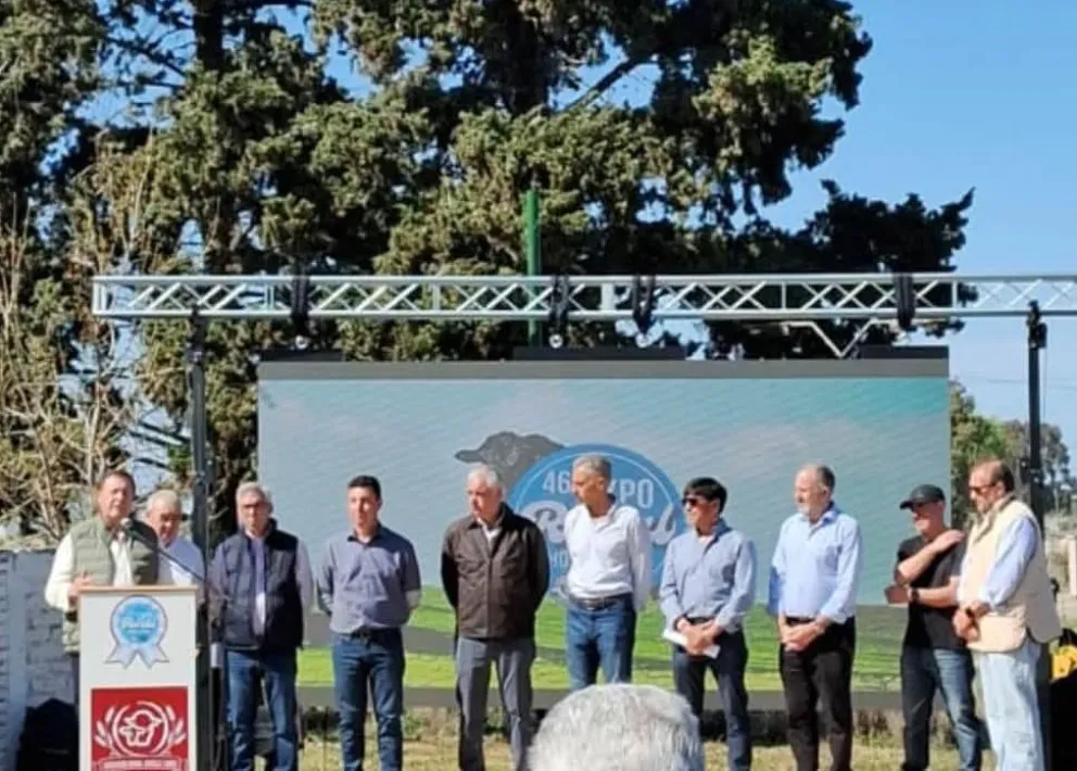 Alberto Weretilneck participó de la 46.ª Exposición Rural de Choele Choel y planteó los desafíos productivos de Río Negro para los próximos años. Foto: gentileza.