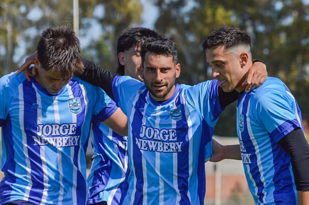 El Aviador sorteó la fase de grupos y esta entre los mejores 20 de la región. Fotos Emanuel Mirenghi.