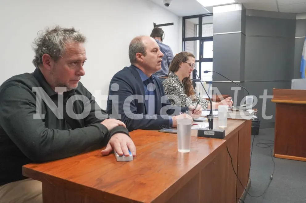 Sergio Romeo, el padre de la joven fallecida estuvo presente en la audiencia junto a su abogado. El juez hizo lugar al pedido del defensor para que no se difundan las imágenes ni los nombres de los imputados. Foto: NoticiasNet. 