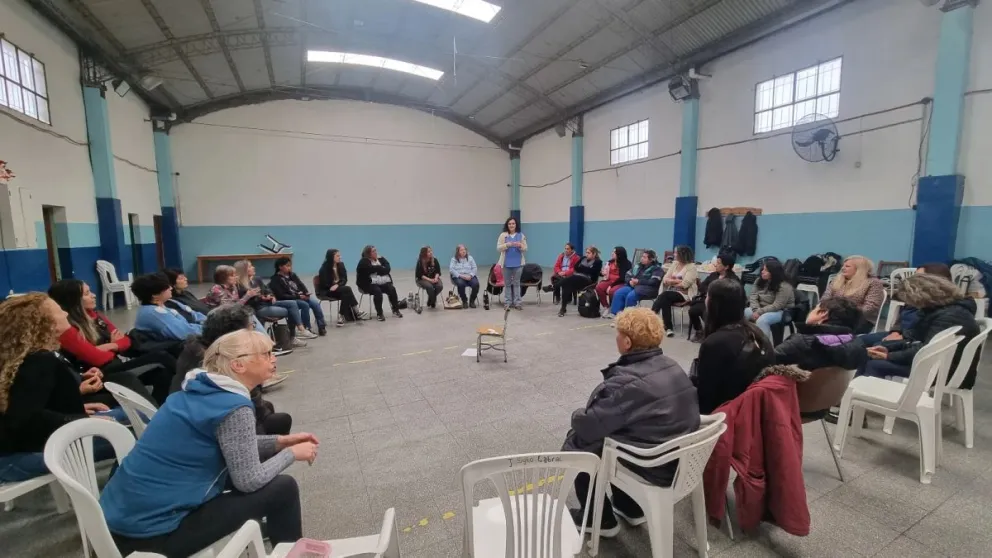 En la última jornada participó el grupo Magnolias, de El Bolsón, y ya están previstos nuevos encuentros para noviembre y diciembre. Foto: Gentileza.