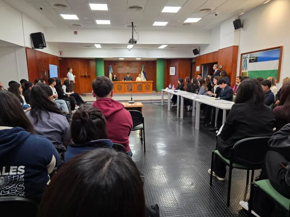 Simulacro de juicio por jurados en Viedma. Fotos Poder Judicial de Río Negro. 