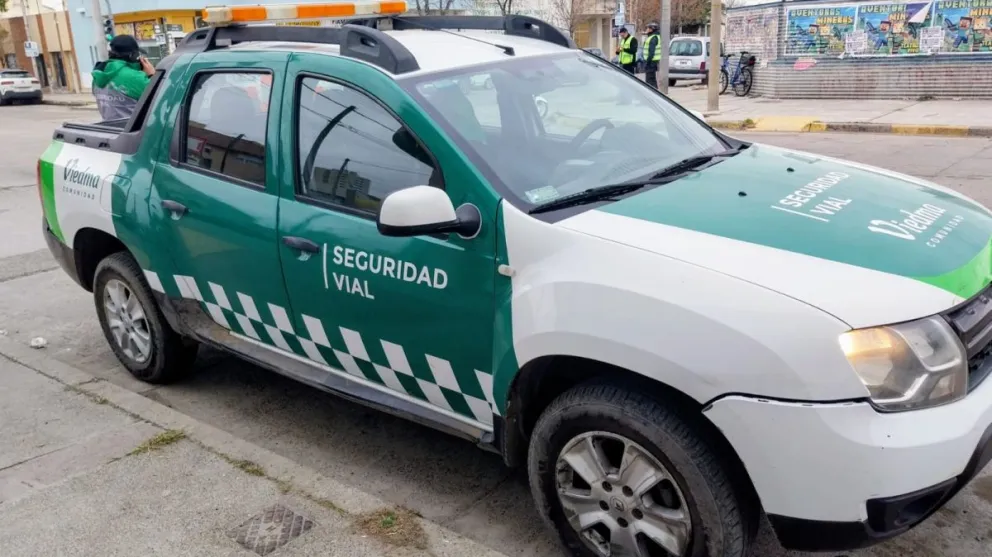 En un escenario donde el parque automotor no para de crecer, la Municipalidad de Viedma busca reforzar los controles preventivos. Foto: Archivo de NoticiasNet.