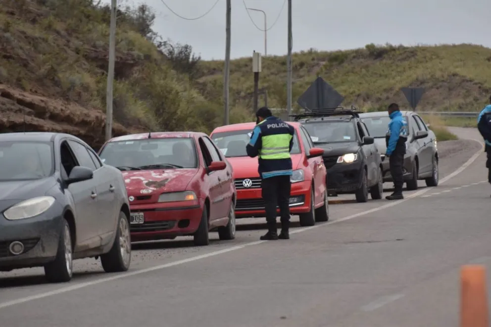 El resultado dejó vehículos retenidos, múltiples infracciones y una fuerte señal sobre la seguridad en la región. Fotos: Gentileza. 