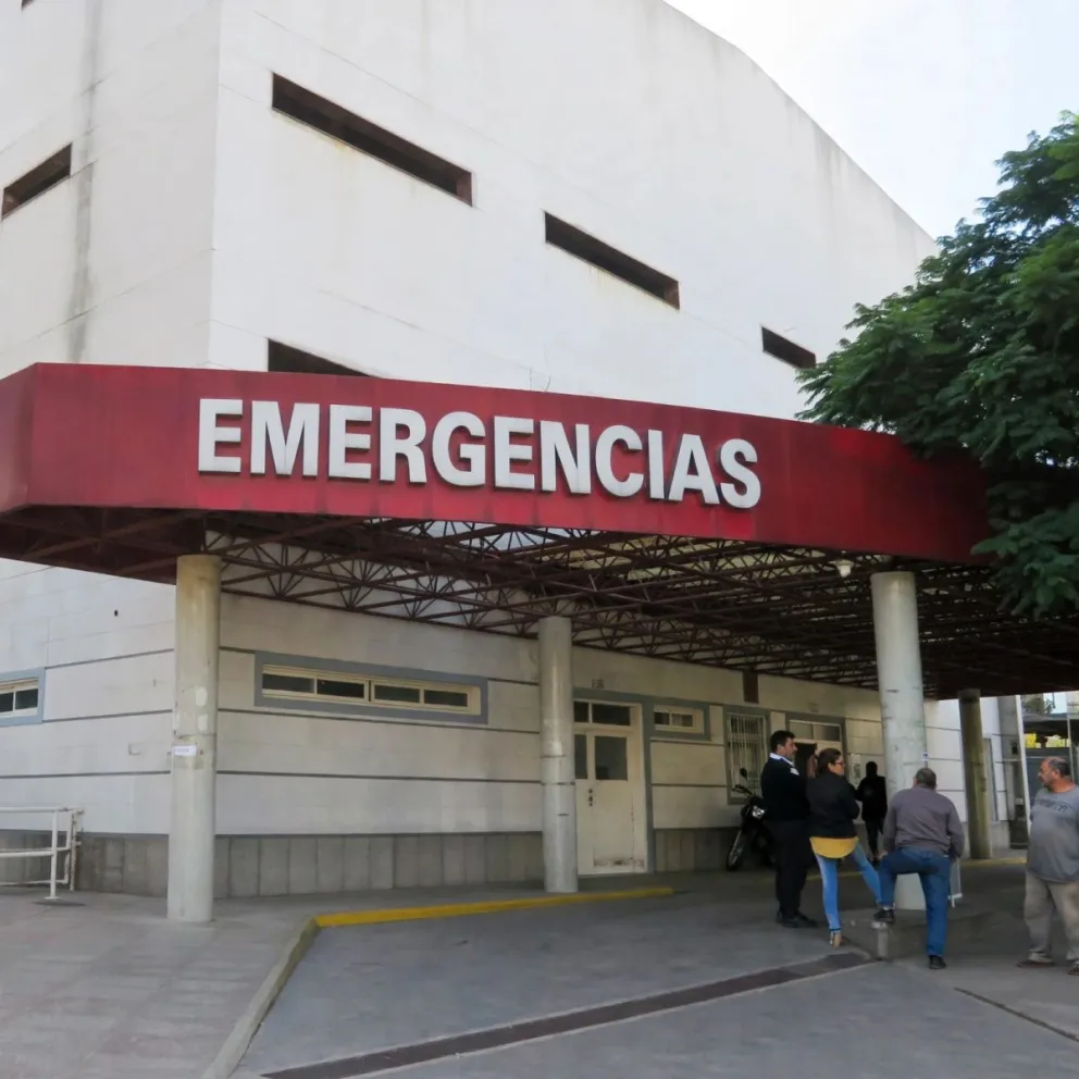 Juan Cruz Silva se encuentra internado en el Hospital Municipal de Bahía Blanca, donde se recupera de una cirugía.