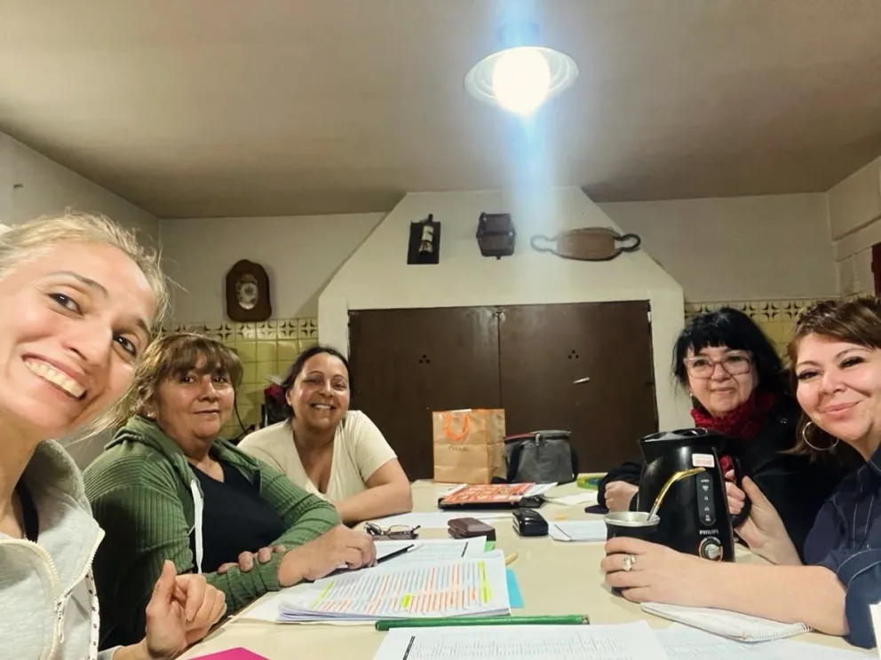 Con capacitaciones, talleres recreativos y espacios de encuentro, promueve la inclusión y el acompañamiento. Foto: Gentileza para NoticiasNet.