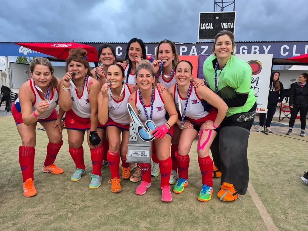 De Viedma las nuevas campeonas del hockey seven. Foto gentileza VC.