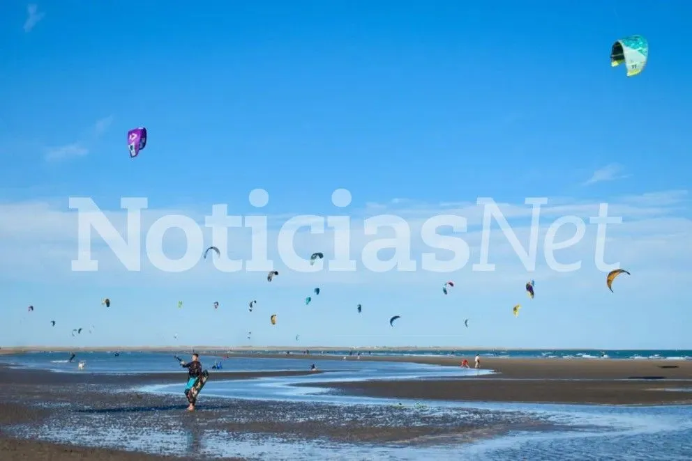 Con la suma millonaria de resarcimiento se podrá comprar otro equipo para este deporte en las playas de Viedma. Foto NoticiasNet (archivo).