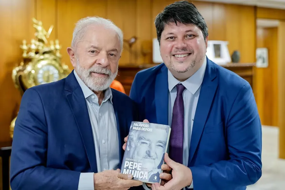 Luiz Inacio Lula da Silva junto a Rogerio Tomaz Jr.