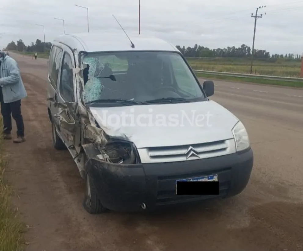 Del accidente participaron una Ford F100 y una Citroën Berlingo. Foto: NoticiasNet
