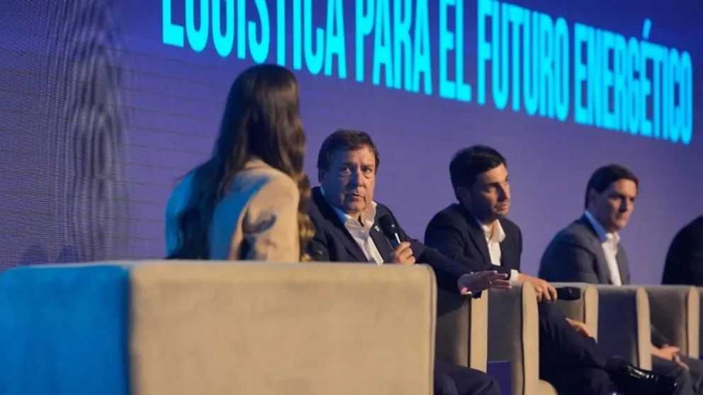 El mandatario provincial ratificó el potencial exportador rionegrino y adelantó hitos clave para las rutas y el sector hidrocarburífero. Foto: Gentileza.