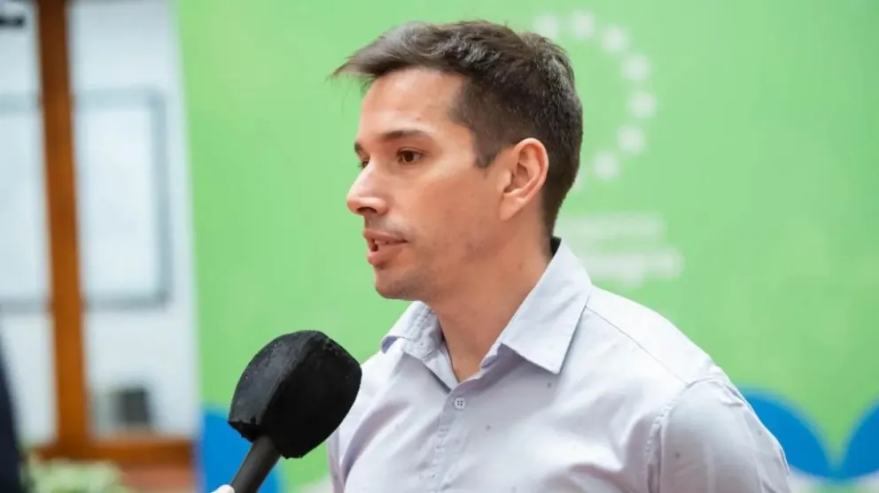 Ríos destacó el compromiso que tiene Río Negro para sostener los salarios estatales. Crédito: Gobierno de Rio Negro