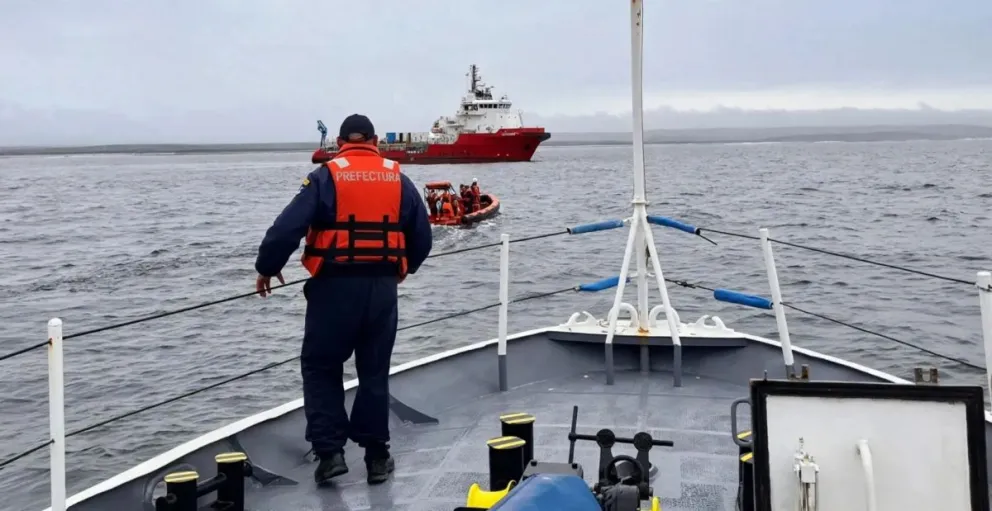 Se hicieron análisis en el mar y las inspecciones visuales dieron resultado negativo. 