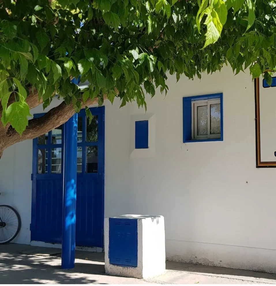 Efectivos salvaron a una criatura tras hacerle RCP. Foto Policía de Río Negro. 