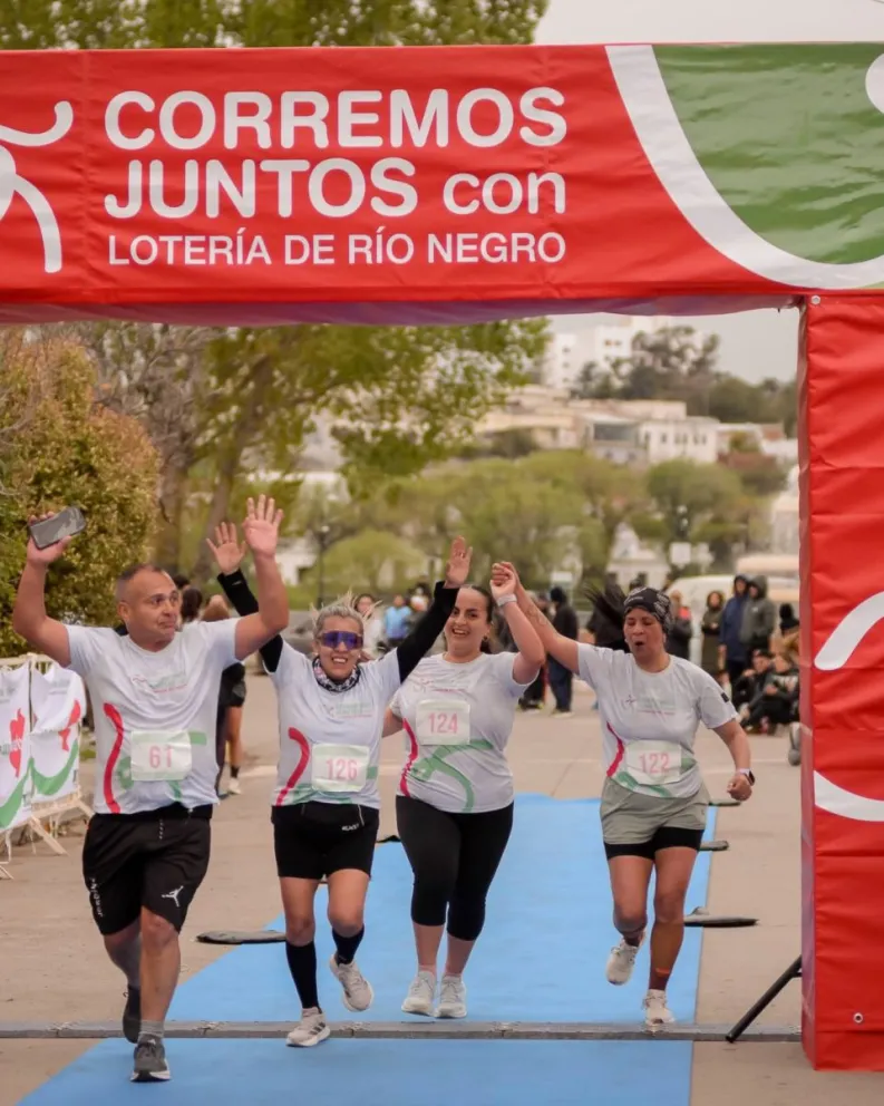 Una tarde repleta de emociones para "Corremos juntos con Lotería de Rïo Negro". Fotos Lotería de RN.
