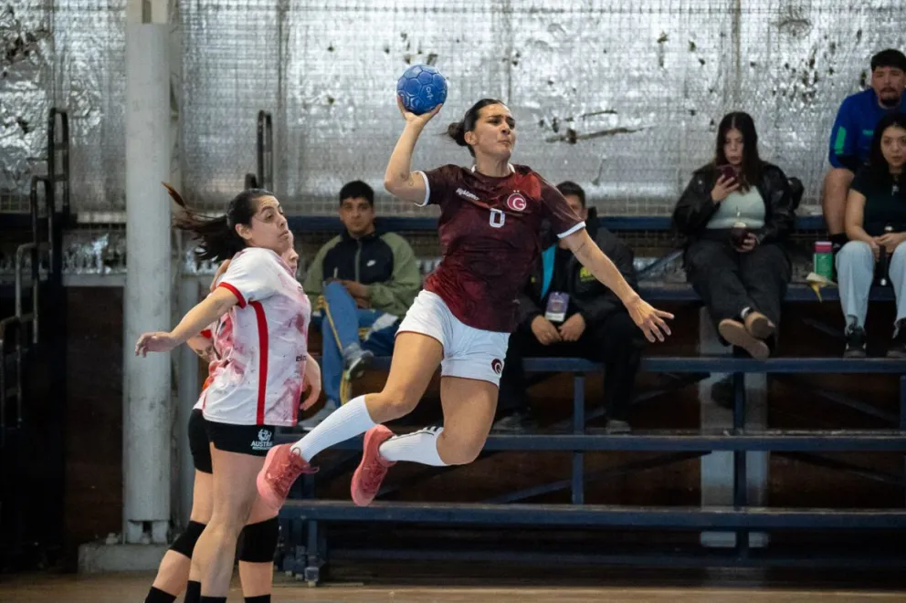 Partido crucial para las "gigantes". Fotos CAH Gonzalo Pacheco.