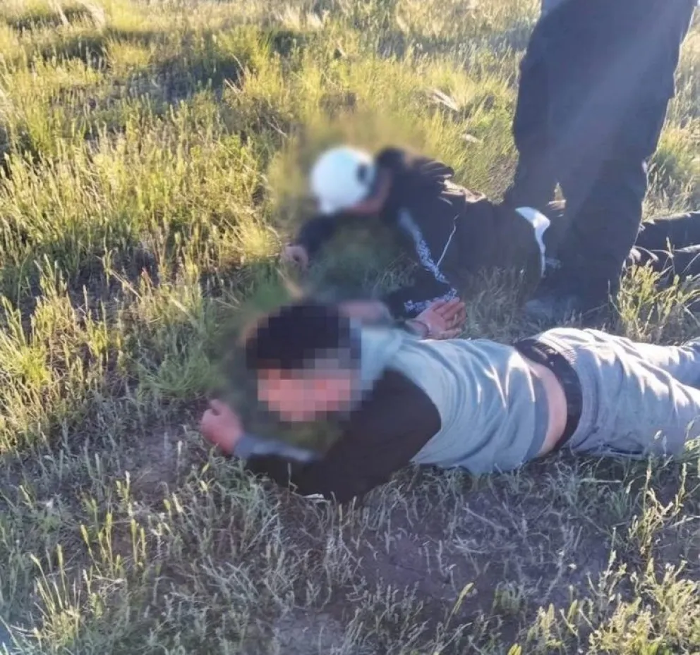Tres detenidos tras un violento robo en Viedma. Fotos Policía de Río Negro. 