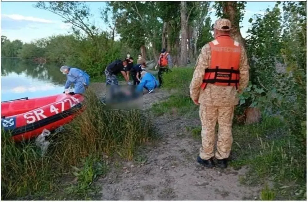 Según el trascendido oficioso, la víctima sería un hombre de unos 50 años, que se encontraba en situación de calle. Foto: gentileza.
